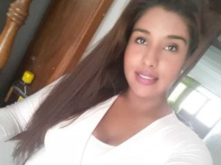 kendraa kendraa