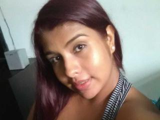 kendraa kendraa