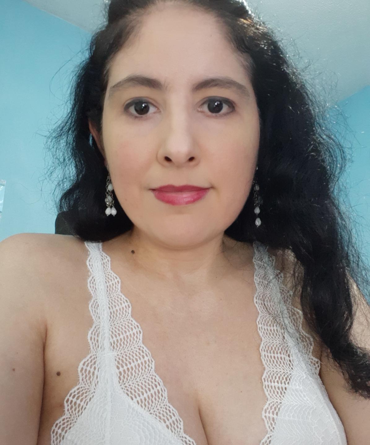 Mature Nude Web Chat - Cam porno with PamelaRise, a plump body latin american ...